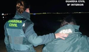 Rescatan a cuatro jóvenes perdidos en la Salina del Duque tras caer la noche