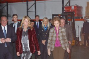 Visita de la reina Sofía al Banco de Alimentos de Huelva