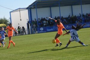 Sporting Huelva-Valencia féminas. (Tenor)