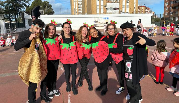 Imágenes del pasacalles de Carnaval del colegio Marismas del Odiel de Huelva