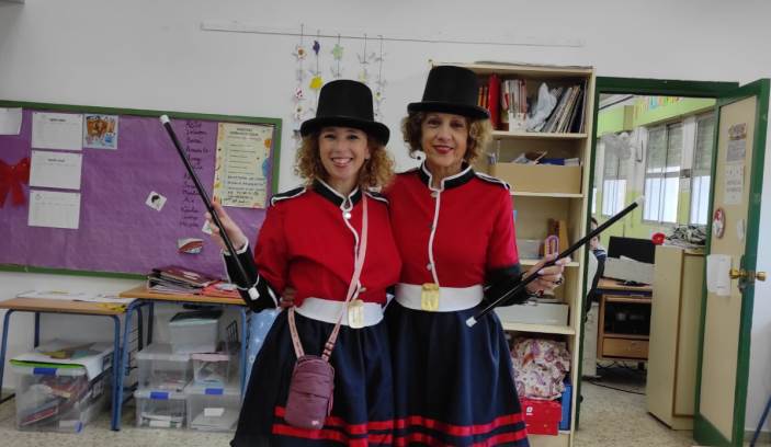 Imágenes del pasacalles de Carnaval del colegio Marismas del Odiel de Huelva