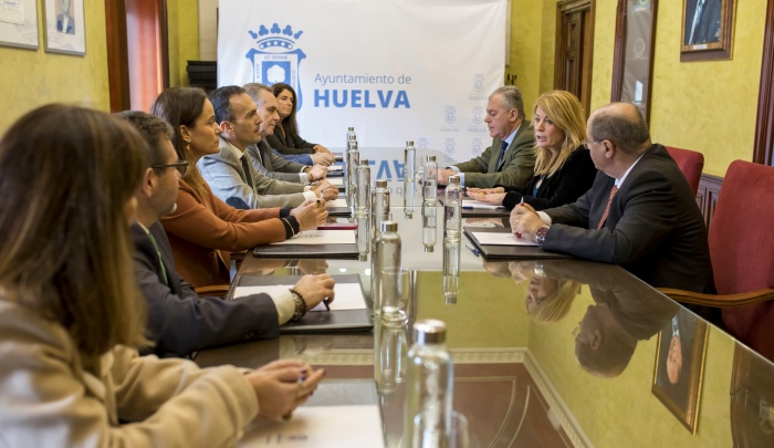  Huelva, Faro y Sevilla se alían para conseguir un AVE que una las tres capitales 