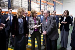 Fotogalería: Así ha sido la visita de la reina Sofía al Banco de Alimentos de Huelva