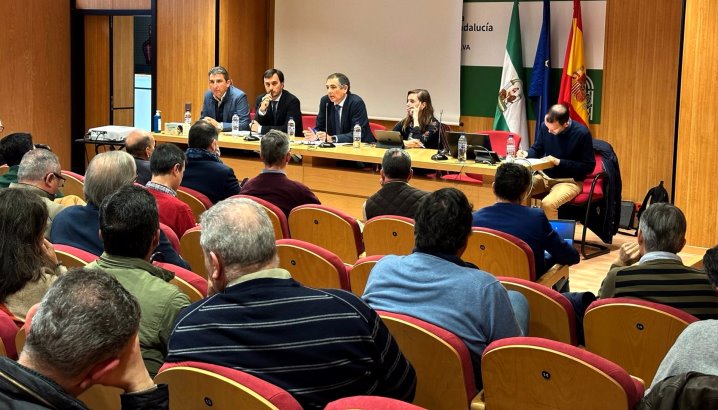 El consumo de agua en la Sierra de Huelva, limitado a 200 litros por persona y día