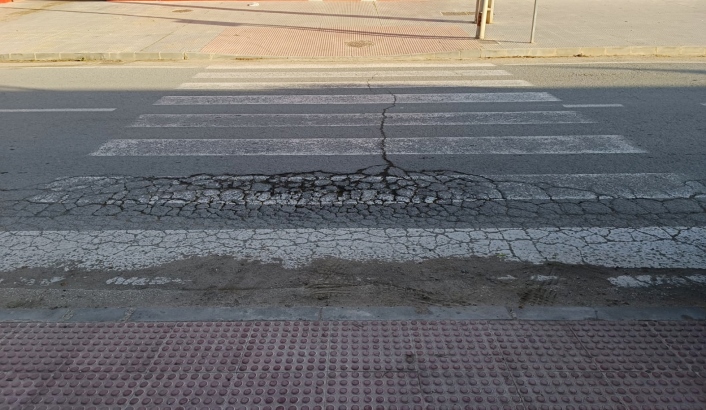 San Juan alerta del peligro de la A-5000 a su paso por el casco urbano y vuelve a pedir su arreglo