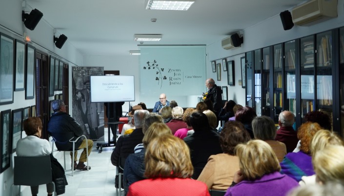 Flores y poemas para conmemorar el 108 aniversario del enlace Jiménez-Camprubí