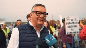 VOX insiste en el "plan" de PP y PSOE en Europa para “acabar” con el campo