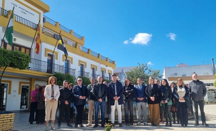 Minutos de silencios en memoria de las víctimas del 11M en Aljaraque, Punta Umbría y Lepe