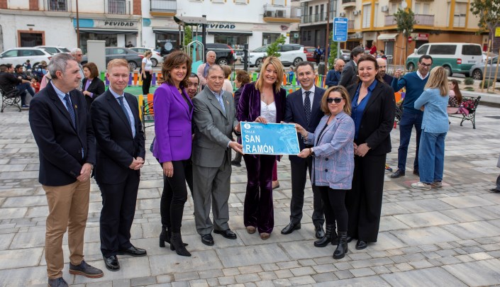 ‘La Colombina’, la nueva plaza de la barriada de Viaplana