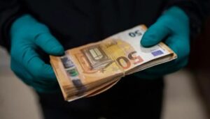 Cuatro investigados por comprar con billetes falsos en varios establecimientos de la provincia
