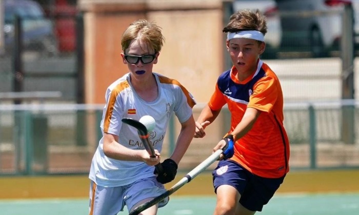 Dos jugadores del Club Hokey Ayamonte, en el Campeonato de España con la Selección Andaluza