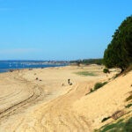 Disfruta del sol y la playa en Huelva: descubre los mejores apartamentos para tu verano.