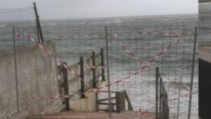 La bandera roja ondeará este verano en la playa de El Portil