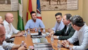 El PP se compromete a "llevar la voz" de los ganaderos de Huelva a Bruselas