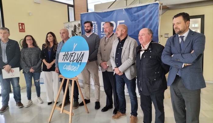 '¿Y Huelva cuándo?': Los onubenses, llamados a concentrarse por el AVE