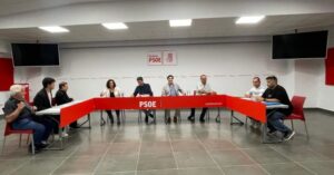 El PSOE traslada su apoyo explícito a los trabajadores de Río Tinto Plásticos