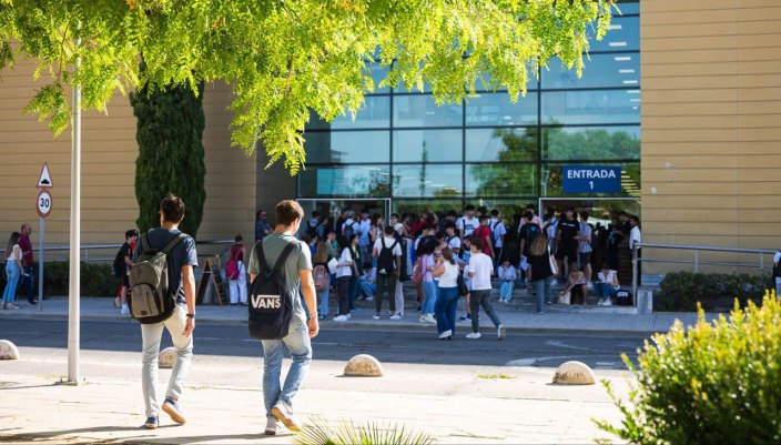 Un total de 2.586 estudiantes se enfrentan desde este martes a la PEvAU en Huelva