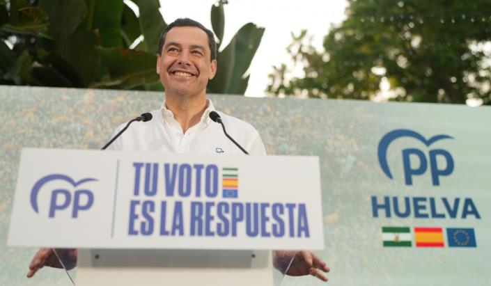 Juanma Moreno llama a "votar masivamente" al PP el 9J: "Estas son las elecciones de Huelva"