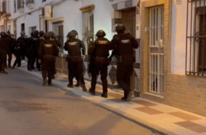 guardia civil narcopisos en Almonte