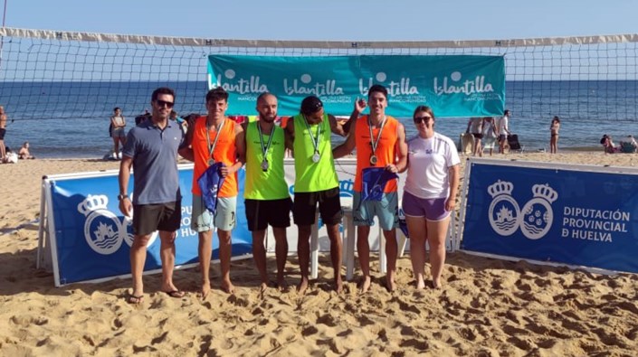 Éxito de participación en el Torneo de Voley Playa de Islantilla, con 103 parejas 