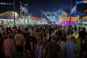 Colombinas 2024: Más de un millón de luces leds iluminarán este año el recinto ferial