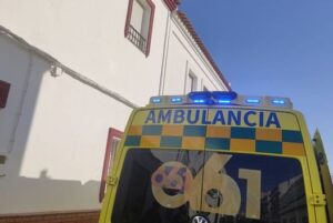 fallece-ayamonte-persona-escaleras