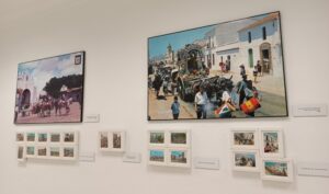 La exposición ‘El Rocío con el color de los sesenta’ recala en la aldea almonteña