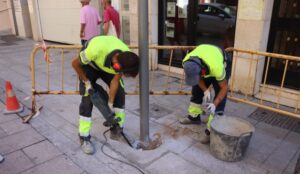 Farolas fernandinas para todo el eje de las calles Palos y Fernando El Católico