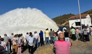 Un centenar de regantes vive ‘La ruta del agua’ en el 25 aniversario de la CR Palos