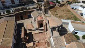 Visitas guiadas a las excavaciones arqueológicas de la iglesia de San Martín en Niebla