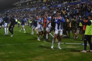 Bekkouche celebrando el gol de la victoria. (Tenor)