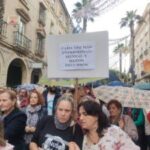 La Marea Blanca vuelve a la calle en Huelva para defender la sanidad pública