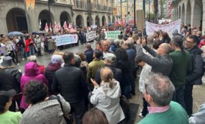 La Marea Blanca vuelve a la calle en Huelva para defender la sanidad pública