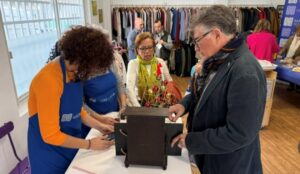 Madre Coraje inaugura en Huelva una nueva tienda de artículos con una segunda vida