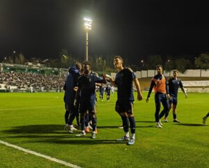 Njalla y Sergi Armero celebrando el gol. (Tenor)