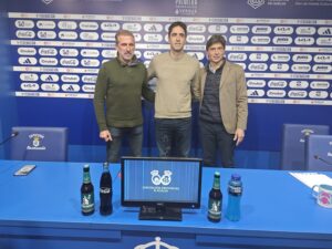 Íñigo Vélez junto a Óscar Arias y Jesús Vázquez. (Tenor)