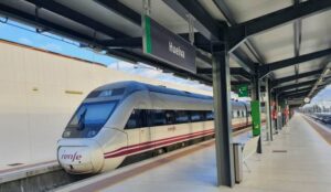 Renfe refuerza durante el puente los trenes de Huelva con destino Madrid