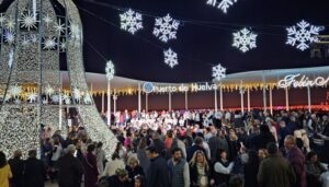 El Puerto enciende su alumbrado navideño en el Paseo de la Ría