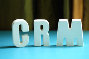 Top 5 CRM Criteria for Selecting the Right Provider