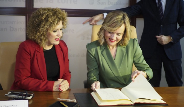 La ministra Pilar Alegría asiste a la entrega de los XX Premios al Estudio en San Bartolomé 