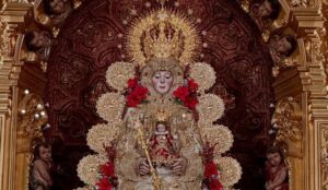 La Virgen del Rocío, vestida para celebrar la Navidad