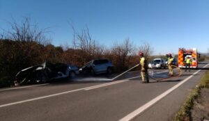 Dos atrapados en una colisión múltiple en La Palma